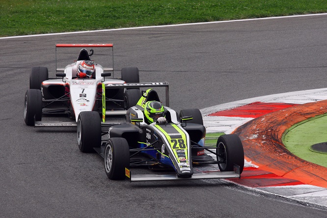 2014-img-F4-Monza-veira150