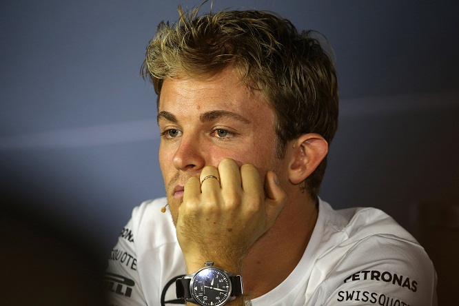 F1 | Rosberg preoccupato per il passo gara: “Gli altri sono vicini!”