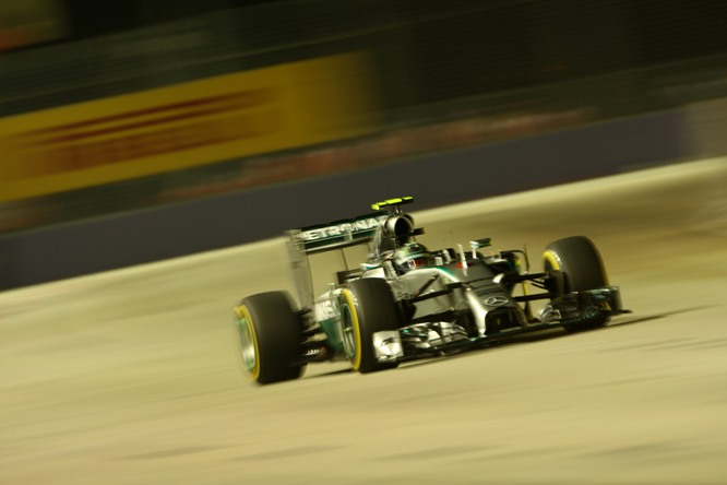 19.09.2014- Free Practice 2, Nico Rosberg (GER) Mercedes AMG F1 W05