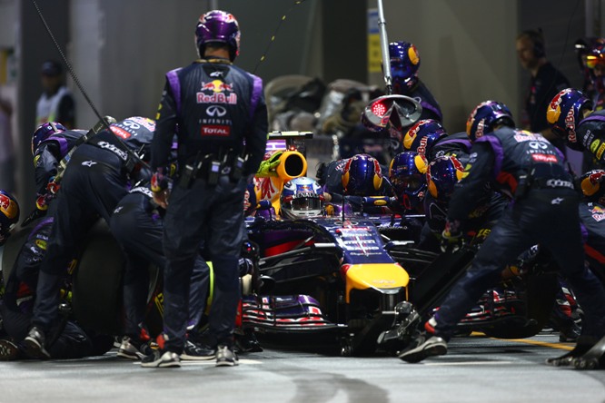 21.09.2014 - Race, Pit stop, Daniel Ricciardo (AUS) Red Bull Racing RB10