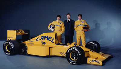 Presentazione Lotus 1990 Donnelly e Warwick