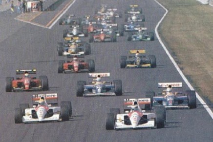 f1-106suzuka-foto2 start