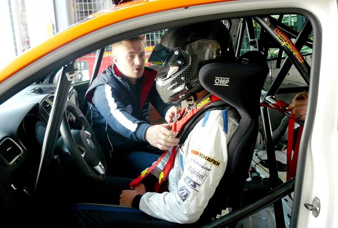 Fabian Vettel Golf Cup test Lausitzring abitacolo