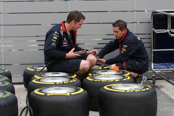 09.10.2014- Pirelli Tires