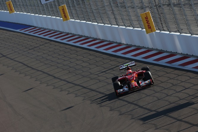 10.10.2015- Free Practice 1, Kimi Raikkonen (FIN) Scuderia Ferrari F14T