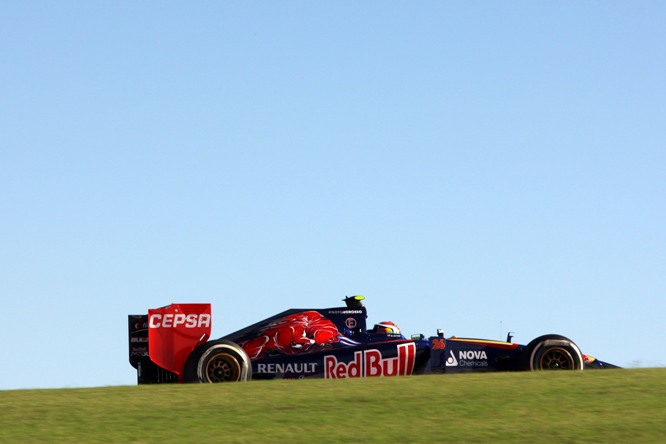 31.10.2014 - Free Practice 1, Daniil Kvyat (RUS) Scuderia Toro Rosso STR9