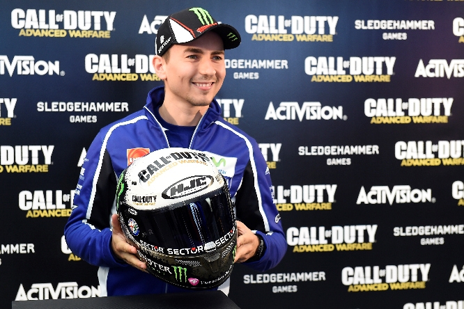 MotoGP | Troppi guai col casco HJC, Lorenzo passa a Shark