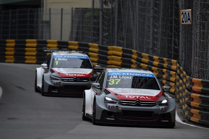 WTCC | Macao, qualifiche: José Maria Lopez precede uno scatenato Loeb