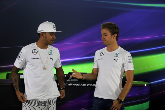 F1 | Rosberg contro Hamilton: la guerra psicologica di Nico