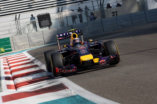 21.11.2014 - Free Practice 1, Daniel Ricciardo (AUS) Red Bull Racing RB10