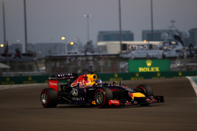 21.11.2014 - Free Practice 2, Sebastian Vettel (GER) Red Bull Racing RB10