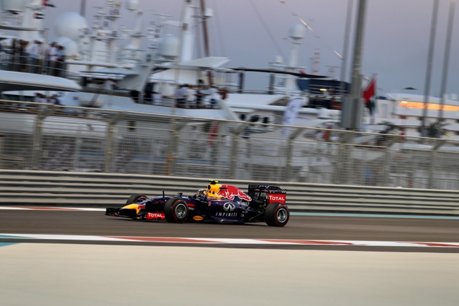 22.11.2014 - Qualifying, Daniel Ricciardo (AUS) Red Bull Racing RB10