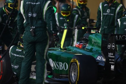 23.11.2014- Race, Pit stop, Will Stevens (GBR) Caterham F1 Team