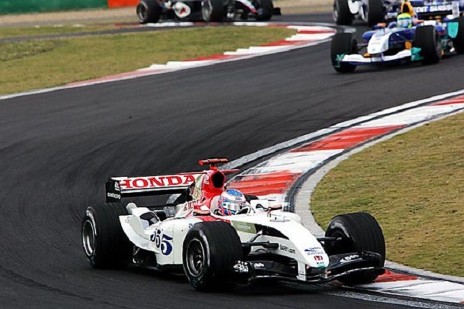 jenson_button_bar_honda_2004_china