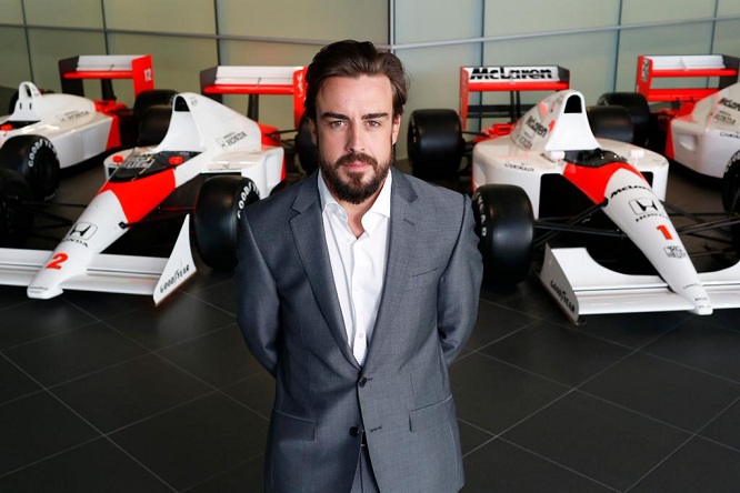 F1 | Alonso in McLaren: lo sfottò corre sul web