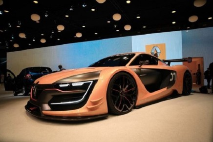 renault-rs-01-al-salone-di-mosca-2014