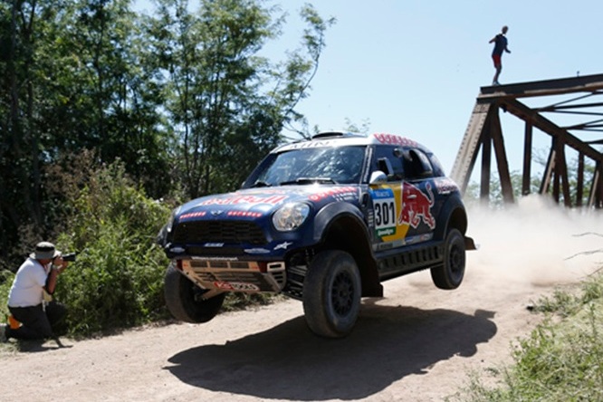 Dakar Auto | Sesta tappa ad Al-Attiyah, ma De Villiers non molla