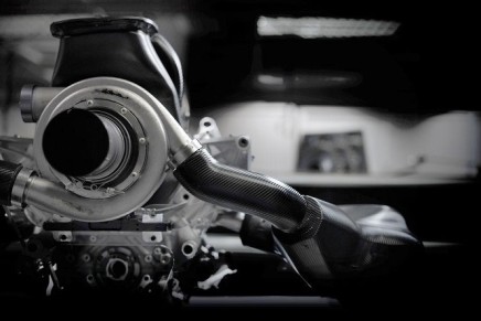 Renault power unit 2015 vista posteriore