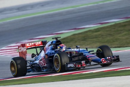 Toro Rosso STR10 2015 9