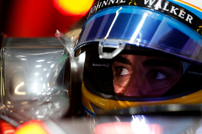 Alonso McLaren Test 2015 (4)