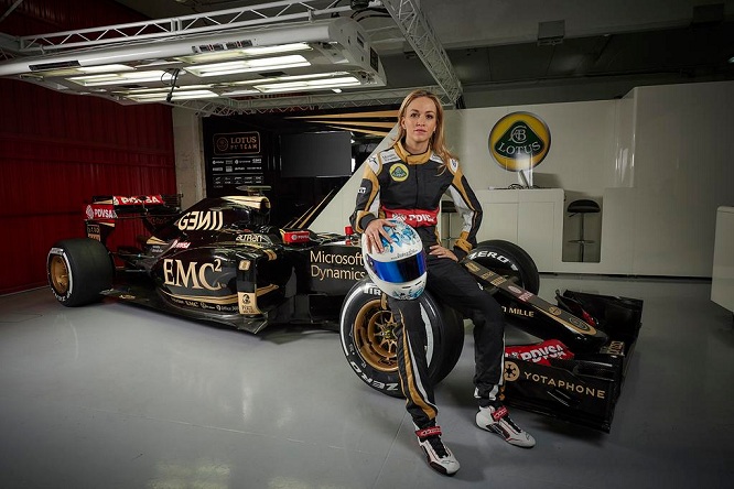 Carmen Jordá Lotus 2015 3