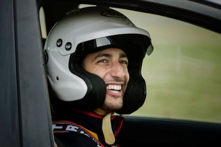 Daniel-Ricciardo-Top-Gear-2015