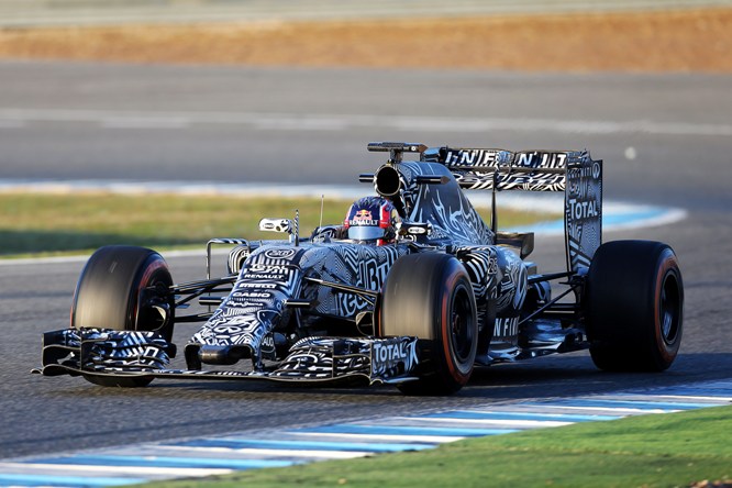 Daniil Kvyat (RUS) Red Bull Racing RB11.02.02.2015.