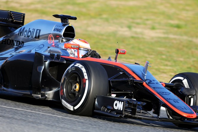 Jenson Button (GBR) McLaren MP4-30. 19.02.2015.