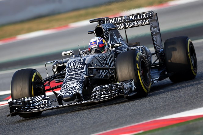 Daniel Ricciardo (AUS) Red Bull Racing RB11.20.02.2015.