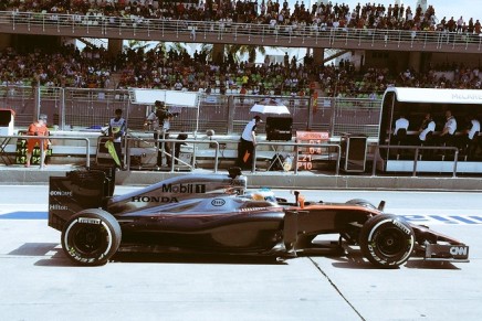 Alonso McLaren Honda GP Malesia 2015