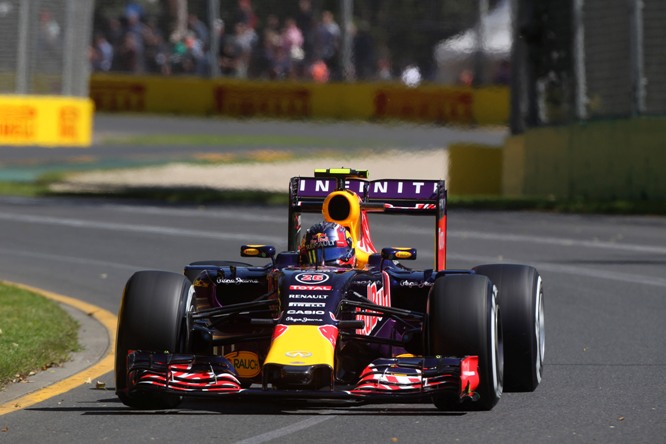 F1 | Red Bull, Ricciardo fermato dalla PU. “Renault ha fatto un passo indietro”