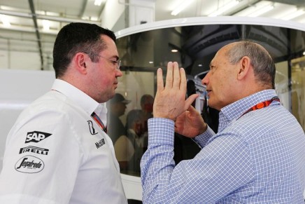 Boullier Dennis McLaren Bahrain 2015