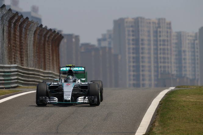 10.04.2015 - Free Practice 1, Nico Rosberg (GER) Mercedes AMG F1 W06