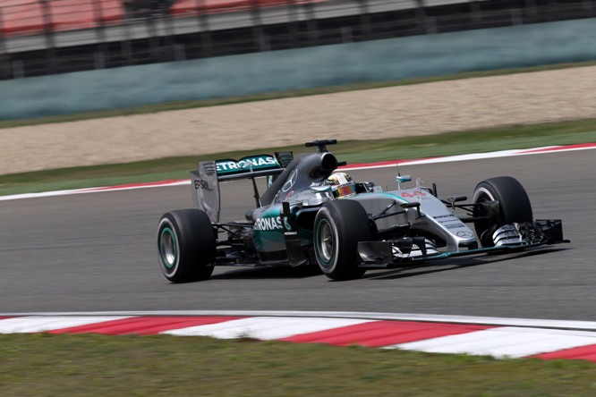 10.04.2015 - Free Practice 1, Lewis Hamilton (GBR) Mercedes AMG F1 W06