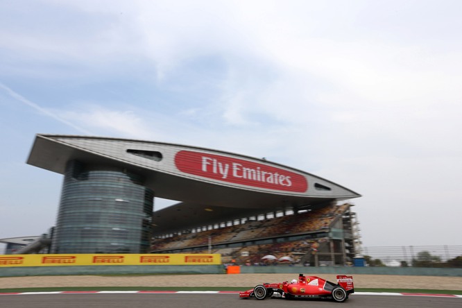 10.04.2015 - Free Practice 2, Sebastian Vettel (GER) Scuderia Ferrari SF15-T