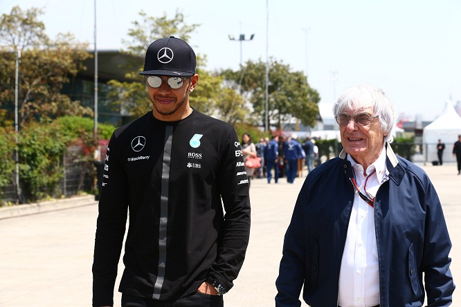 F1 | Ecclestone: “Hamilton was trying to put Vettel in trouble”