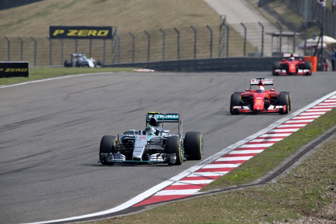 F1 | Ferrari sconfitta in Cina, ma la Mercedes non “balla più da sola”