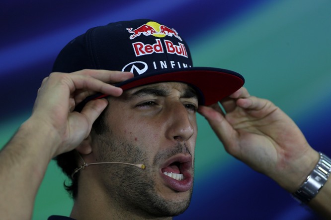 16.04.2015 - Daniel Ricciardo (AUS) Red Bull Racing RB11