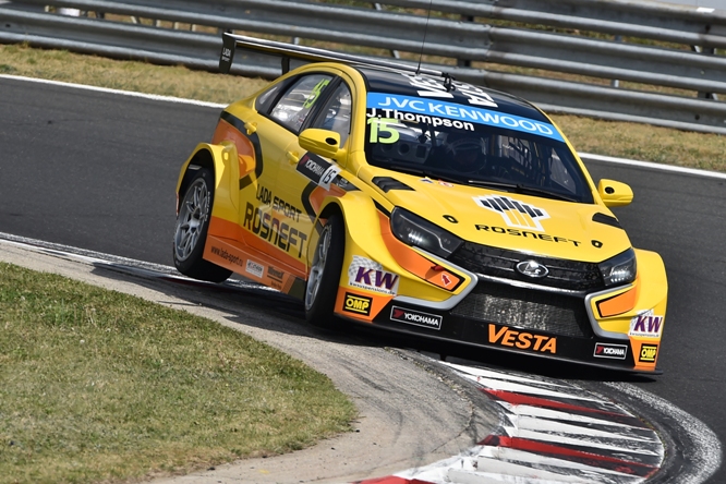 James Thompson (GBR), Lada Vesta WTCC , Lada Sport Rosneft