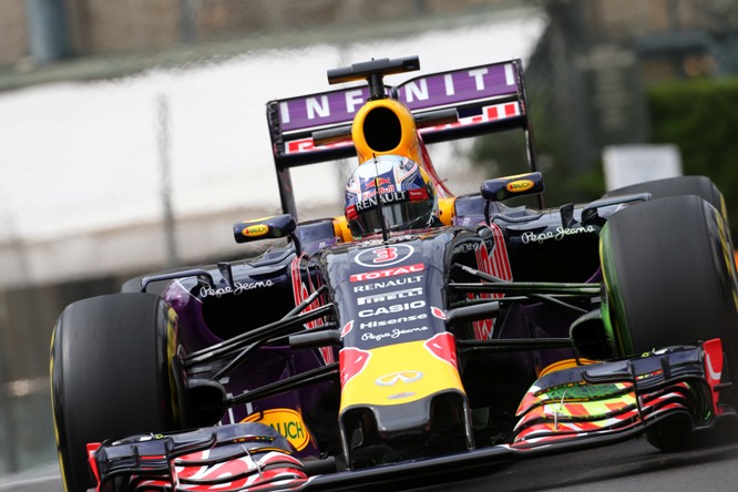 21.05.2015- Free Practice 1, Daniel Ricciardo (AUS) Red Bull Racing RB11