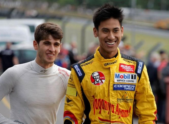 Antonio Giovinazzi Sean Gelael