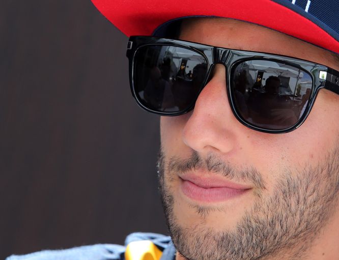 F1 | Daniel Ricciardo vede rosso