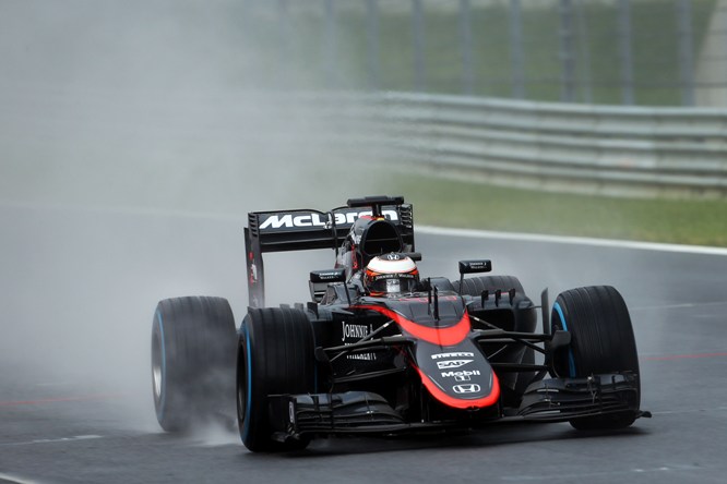 F1 | Pirelli: solo auto 2015 al Paul Ricard. McLaren con Vandoorne