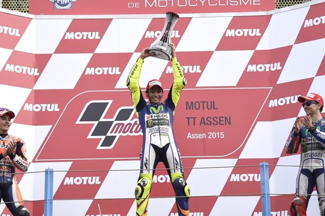 Rossi vittoria Assen 2015