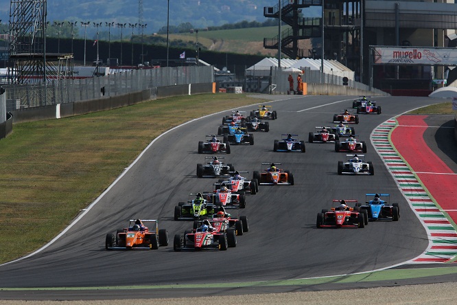 F4 Gara-3 Mugello 2015