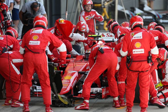 F1 | Raikkonen e i pit-stop: quegli incredibili precedenti