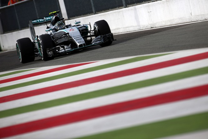 04.09.2015 - Free Practice 1, Nico Rosberg (GER) Mercedes AMG F1 W06