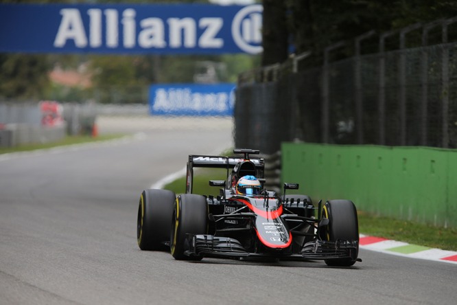 04.09.2015 - Free Practice 2, Fernando Alonso (ESP) McLaren Honda MP4-30