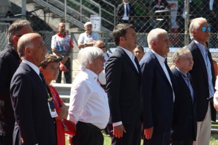 Renzi ed Ecclestone - Inno Italia