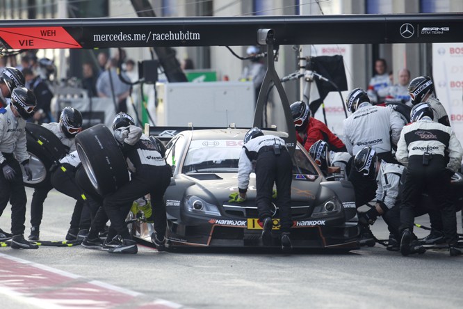 Pitstop, Pascal Wehrlein (GER) HWA AG Mercedes-AMG C63 DTM 13.09.2015